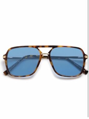 Tortoiseshell Square Sunglasses with Blue Lenses